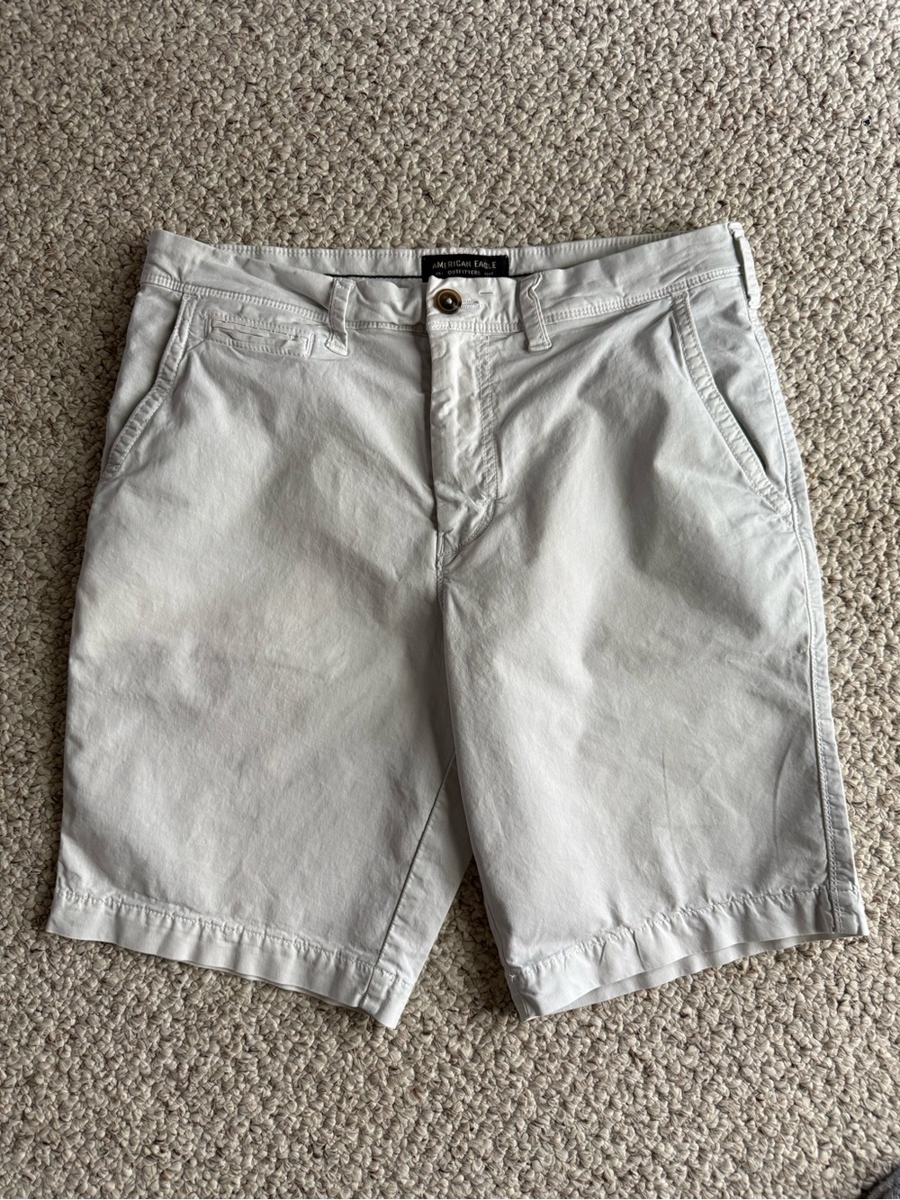 EUC American Eagle Outfitters Slim Cut Flex Khaki Shorts